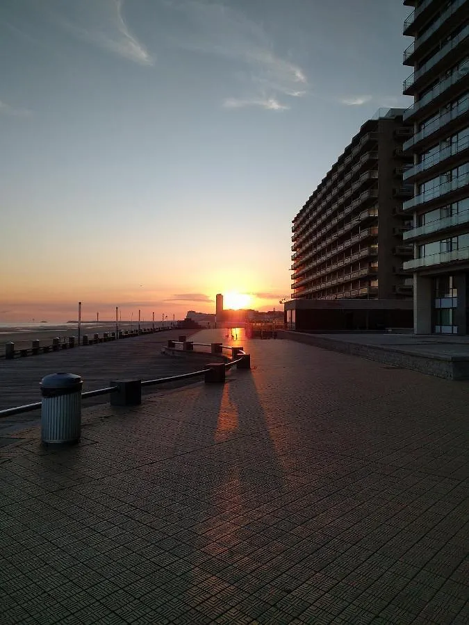 Apartment Splendid Seaview - Ostend Luxury Studio 4 Persons At Beach And Sea Belgien