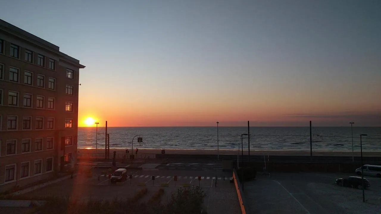 Splendid Seaview - Ostend Luxury Studio 4 Persons At Beach And Sea