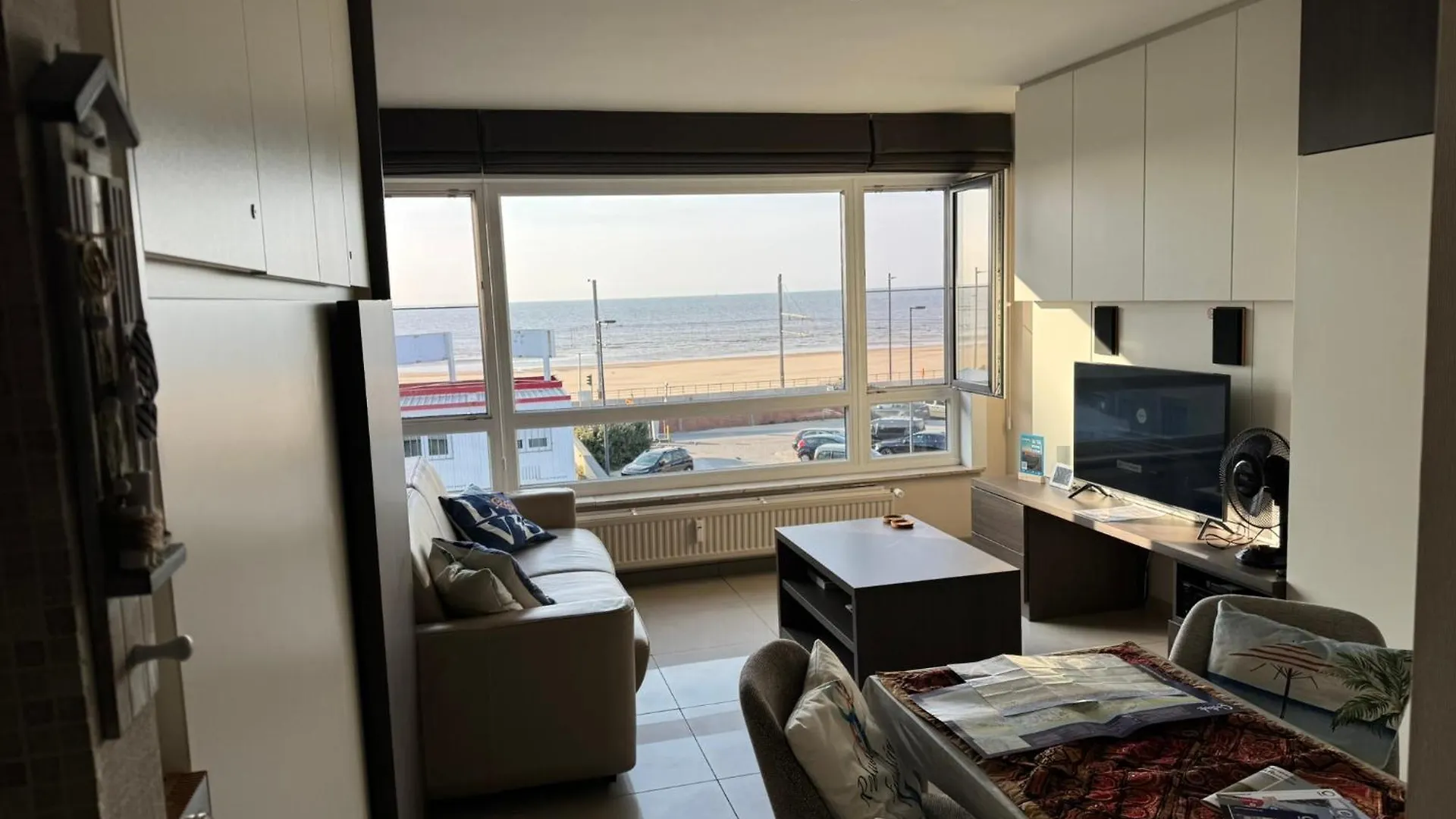 Splendid Seaview - Ostend Luxury Studio 4 Persons At Beach And Sea 0*,  Belgien