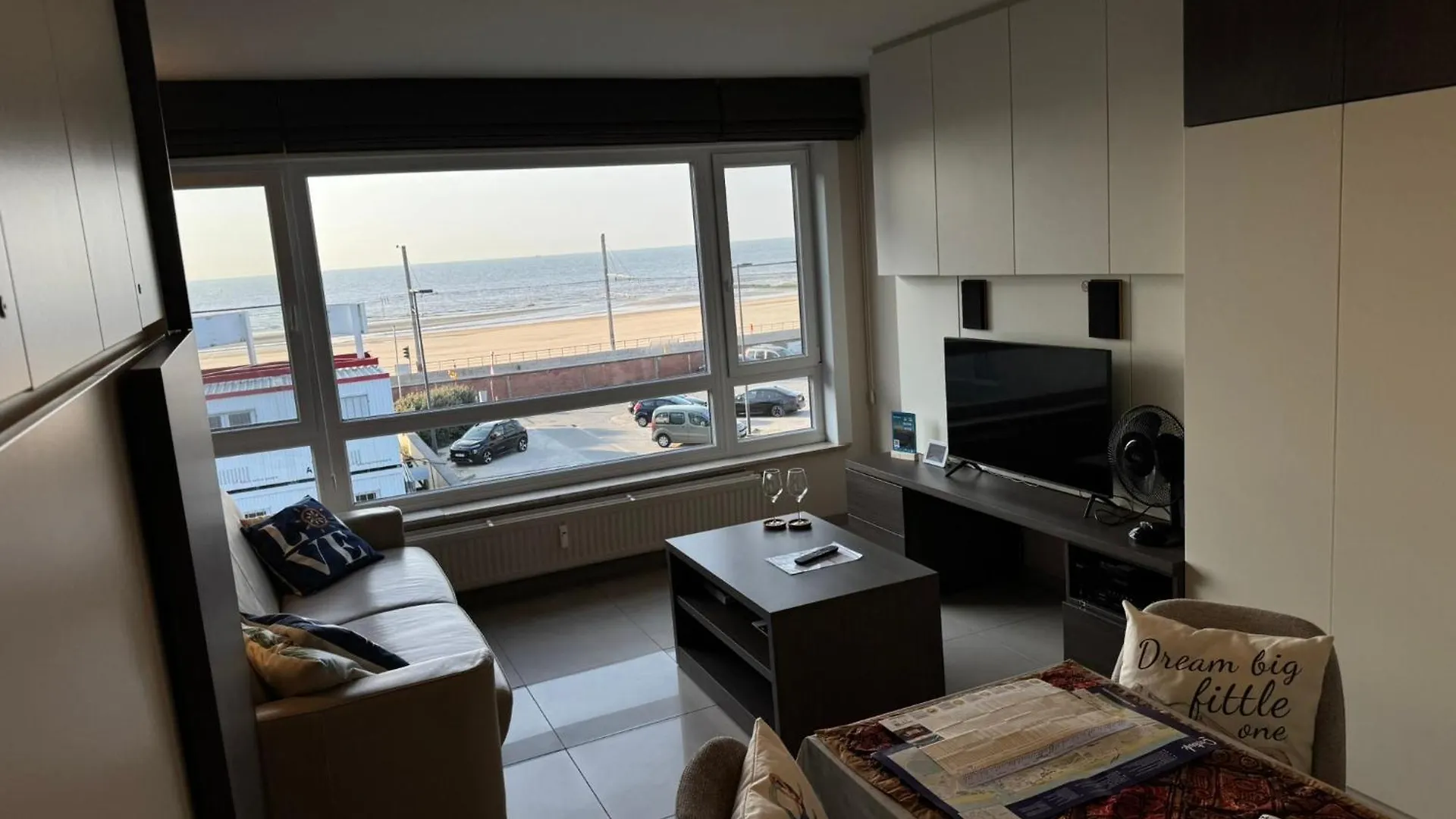 Splendid Seaview - Ostend Luxury Studio 4 Persons At Beach And Sea