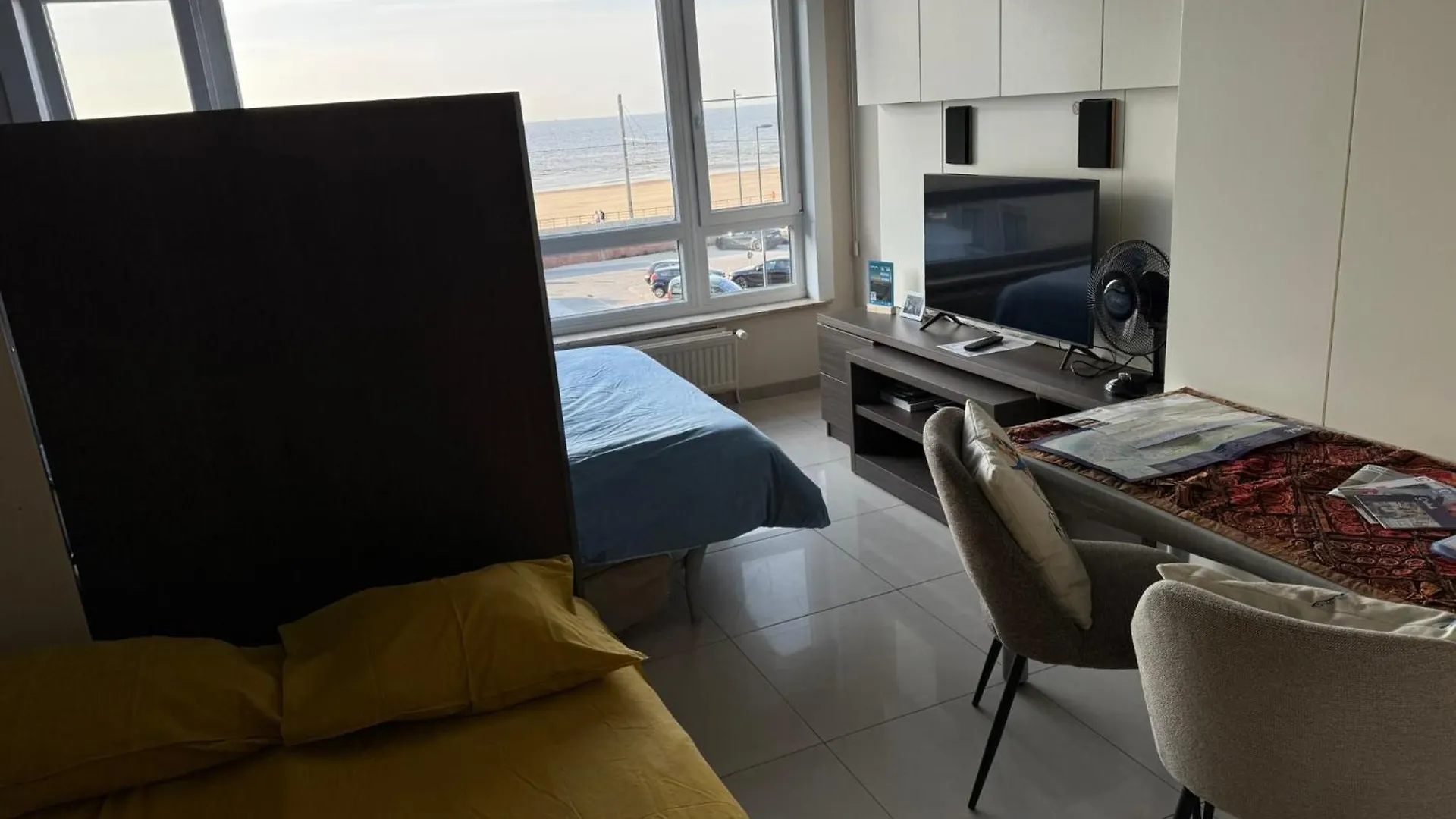 Apartment Splendid Seaview - Ostend Luxury Studio 4 Persons At Beach And Sea